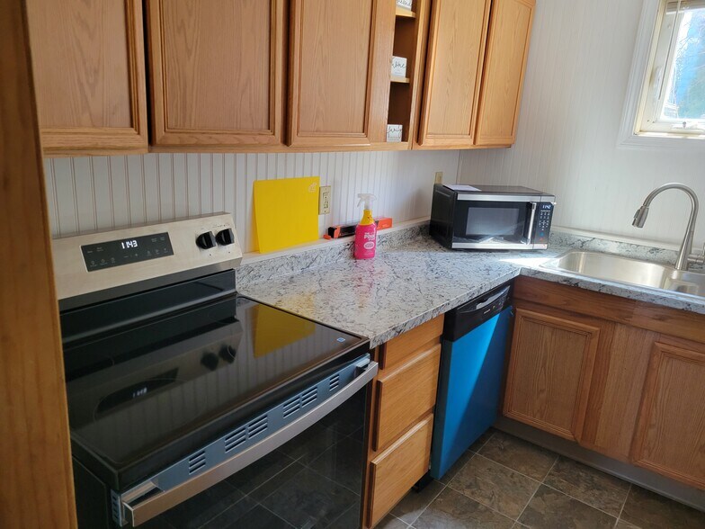 Building Photo - 11 Trenton St