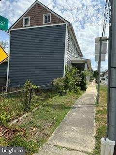 Building Photo - 201 S Mary St