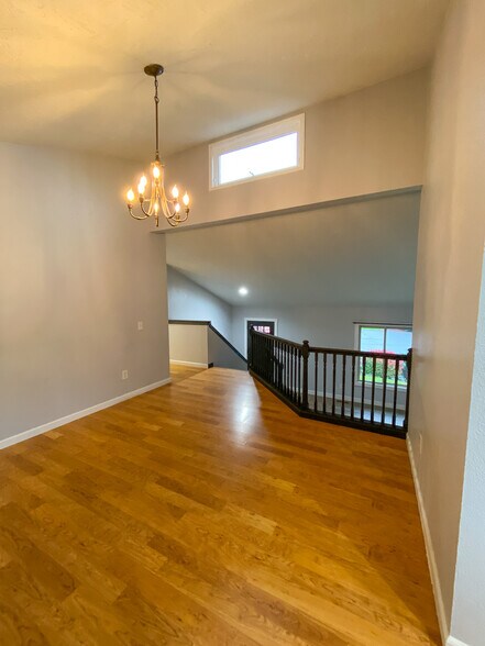 Building Photo - 925 Manzanal St NE