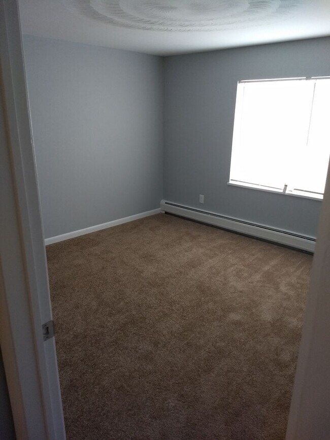 Building Photo - Cozy 2-Bedroom in Historic Georgetown – Mo...
