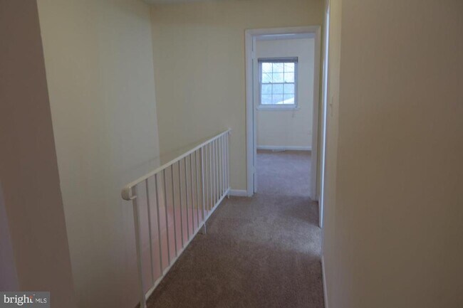 Building Photo - 3514 Cranmer Mews