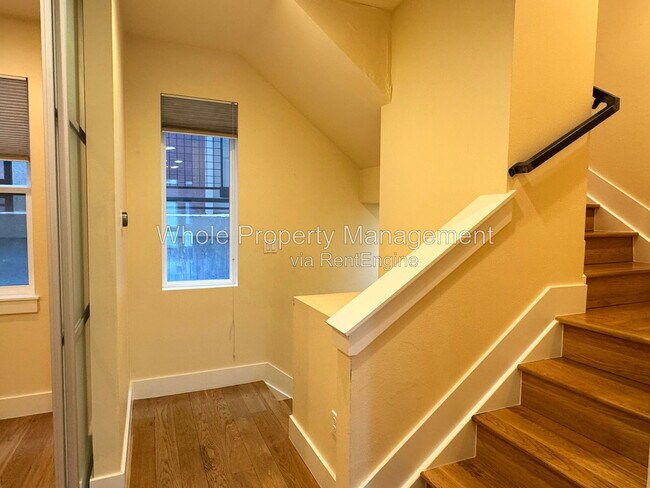 Building Photo - 3032 Zuni St