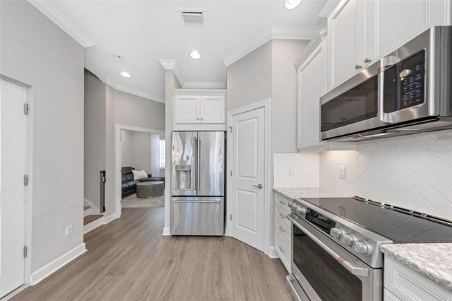 Building Photo - 4022 Rocky Shores Dr