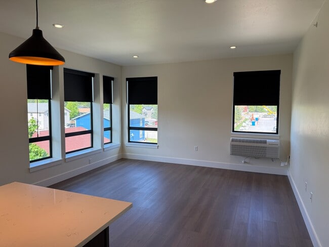 This home now has carpet instead of hardwood - 105 Colorado Ave