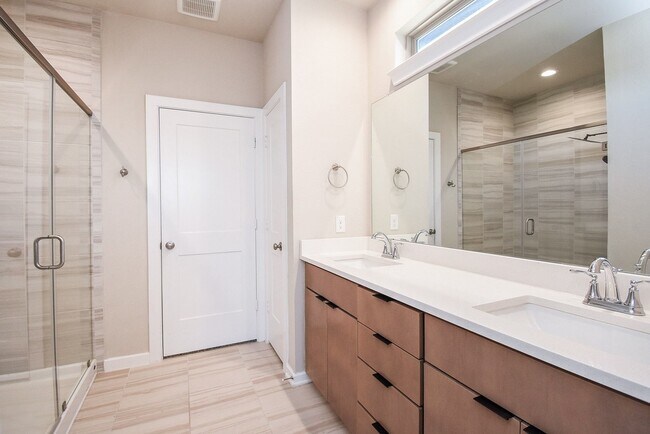 Building Photo - 7643 Green Bulrush Wy