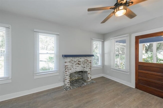 Building Photo - 1230 35th St