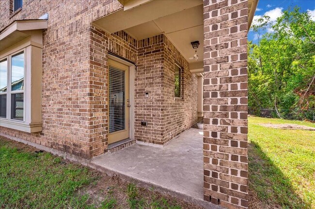 Building Photo - 12102 City Trek Ln