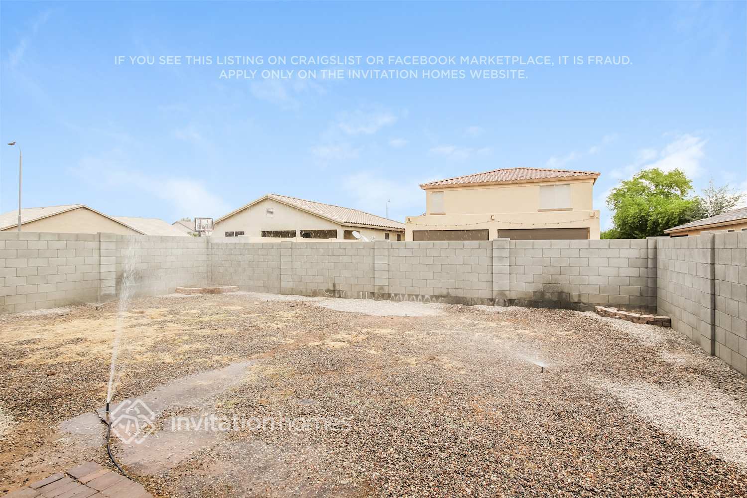 Building Photo - 2231 S 101st Dr