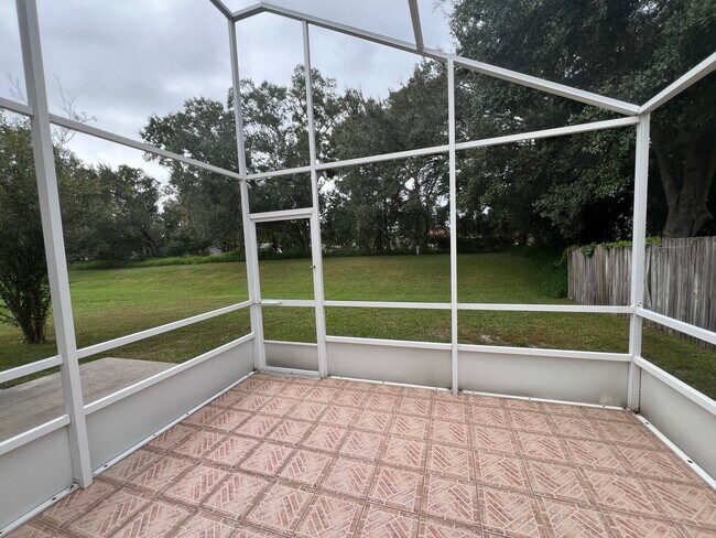 Building Photo - 23827 Hastings Way