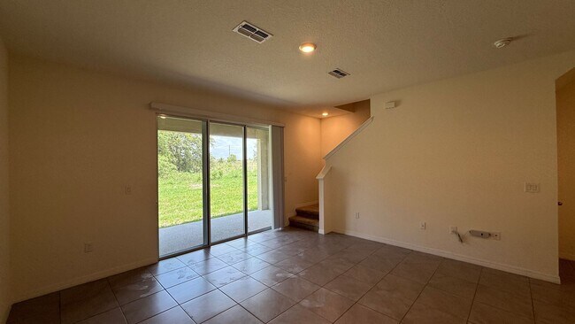 Building Photo - Discover the Charm of Feltrim Reserve! No ...