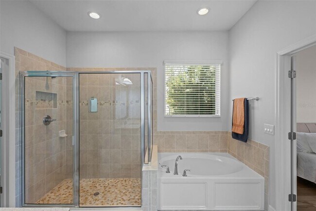 Building Photo - 2515 Portico St