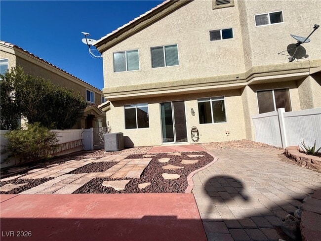 Building Photo - 6351 Lorne Green Ave