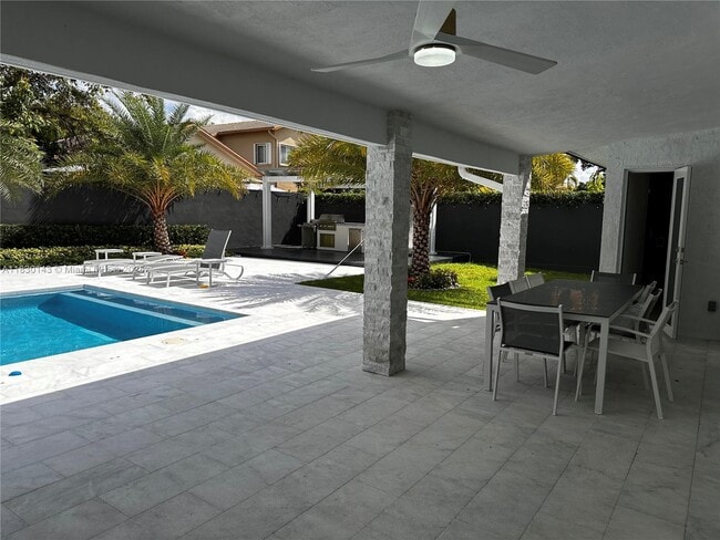 Building Photo - 9955 NW 28th Terrace