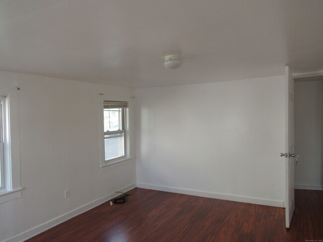Building Photo - 36 Butler St