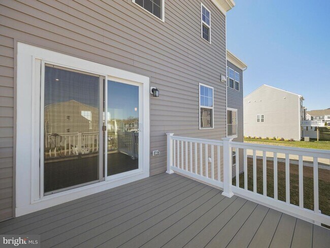 Building Photo - 96 Stafford Pl