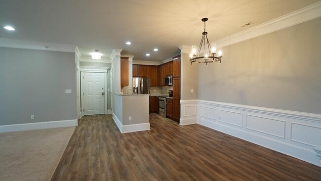 Building Photo - 426 Waterford Lake Dr