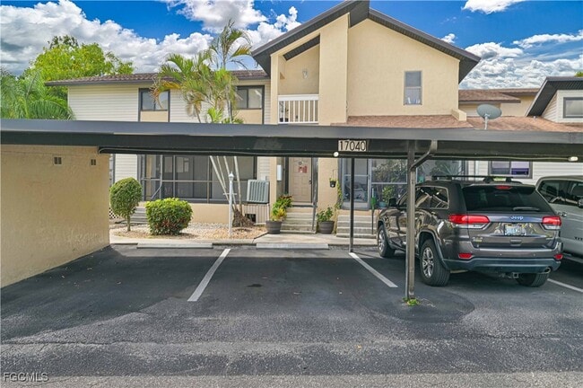 Building Photo - 17040 Golfside Cir