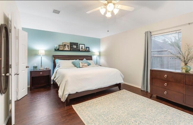 Building Photo - 22848 Lantern Hills Dr