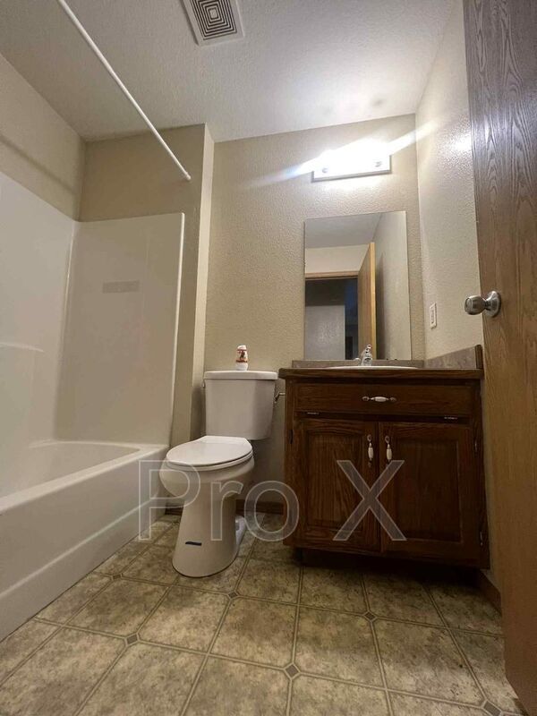 Building Photo - 4545 E Zora St