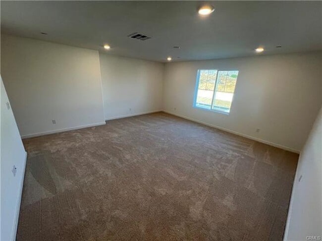 Building Photo - Gorgeous New House