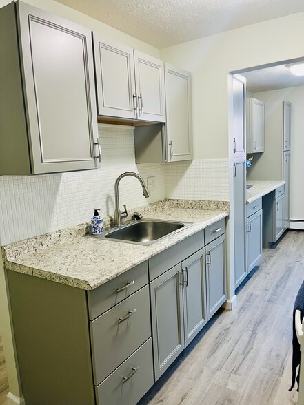 3 Bedroom Kitchen - Spaulding Loch
