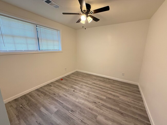 Building Photo - 222 San Angelo Ave