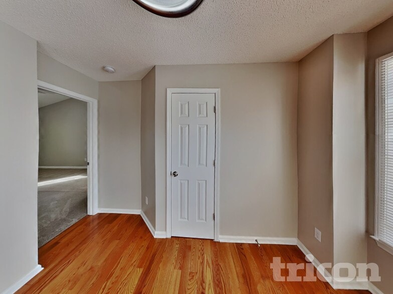 Building Photo - 121 Quiet Refuge Ln