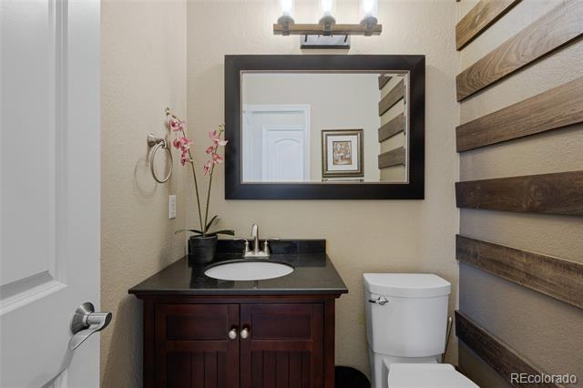 Building Photo - 6263 Vacquero Cir