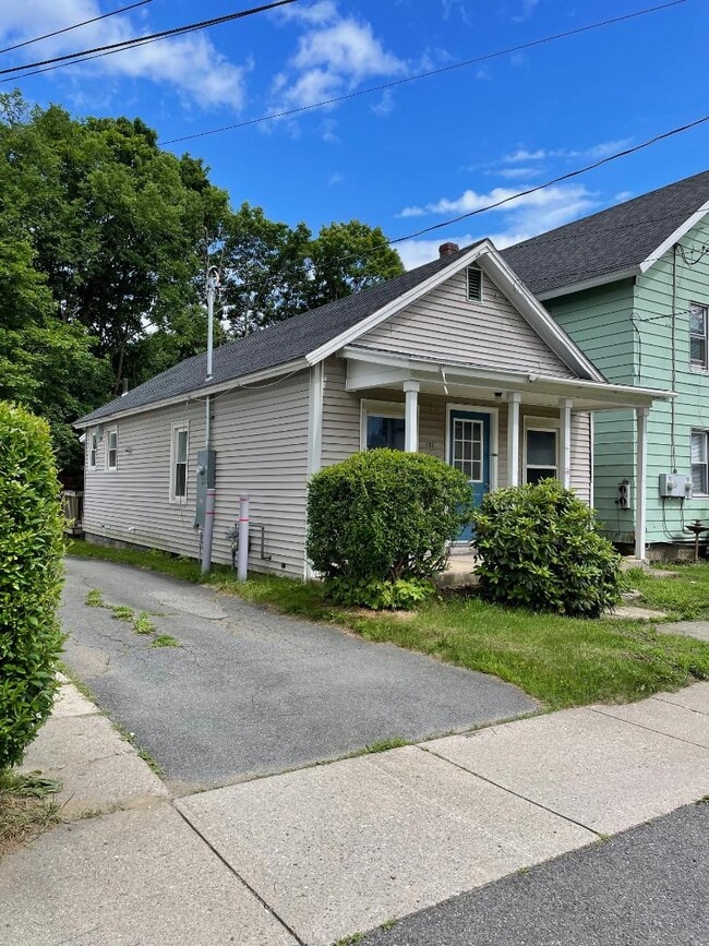 Building Photo - 183 Wells St