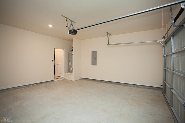 Building Photo - 4345 Almanor Cir