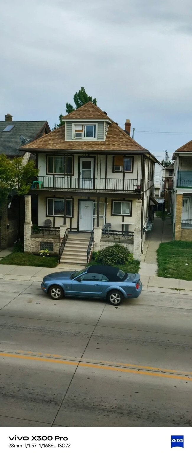 Building Photo - 3320 Holbrook