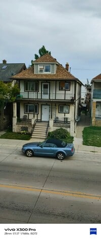 Building Photo - 3320 Holbrook