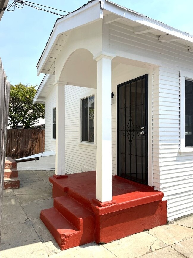 Building Photo - 469