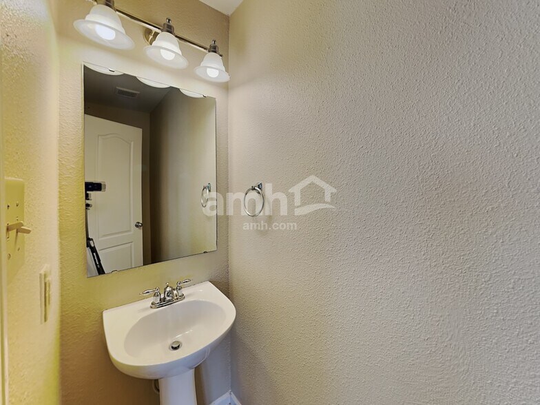 Building Photo - 4148 Kellybrook Dr