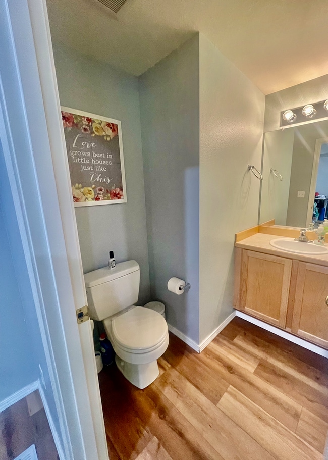 Building Photo - Fantastic 4 bedroom single family home wit...