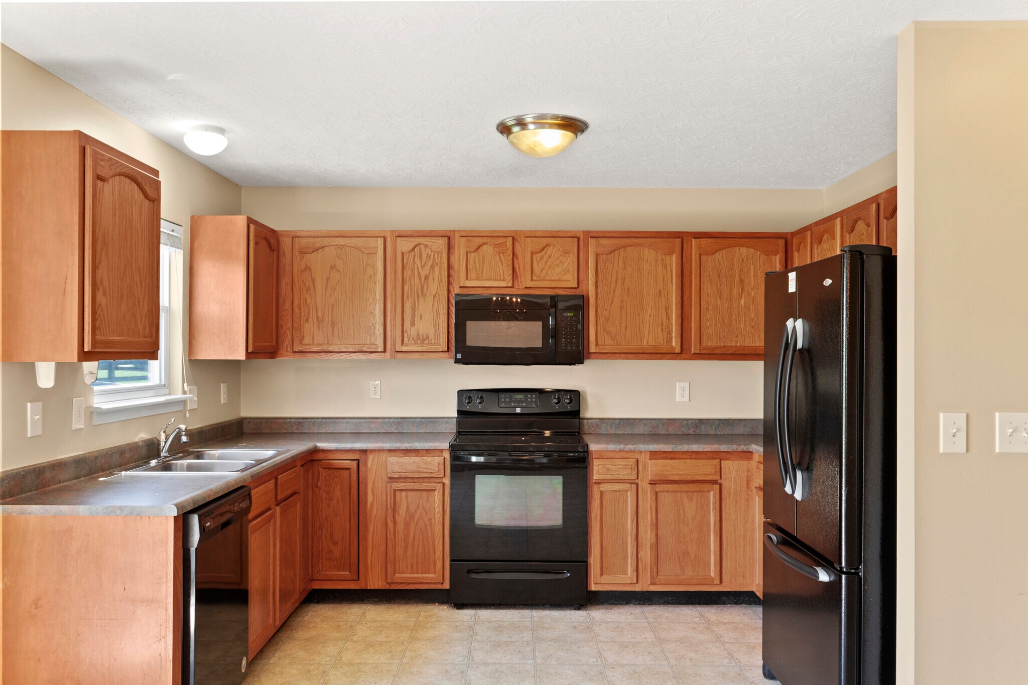 Building Photo - 3146 Old Glory Ln