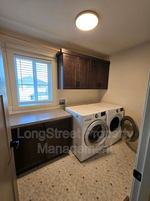 Building Photo - 1947 SW Stanford St