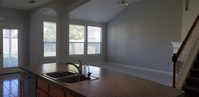 Building Photo - 22106 Bridgestone Oak Dr