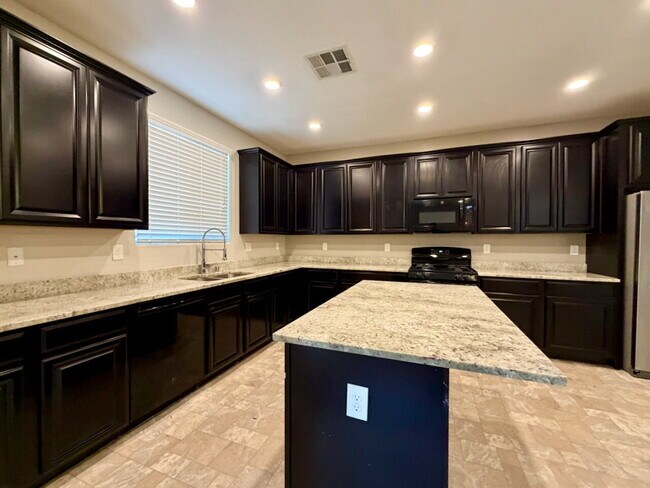 Building Photo - TWO STORY 3 BED 2.5 BATH HOME WITH SOLAR.