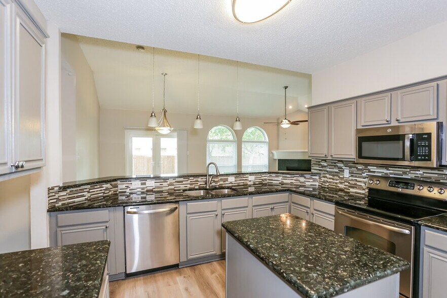 Building Photo - 508 Blueberry Hill Ln