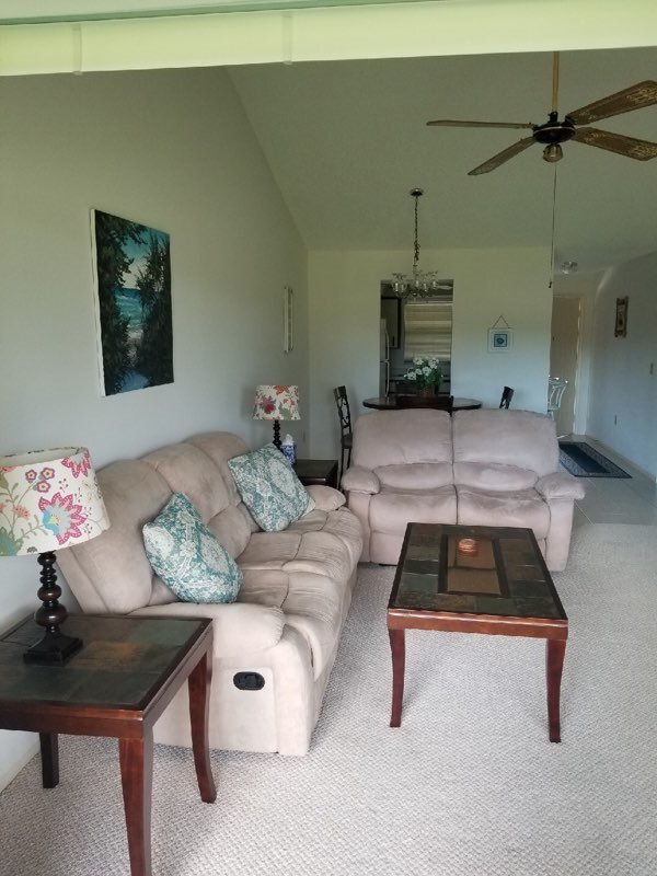 Building Photo - 2BR + DEN/2BA and Carport