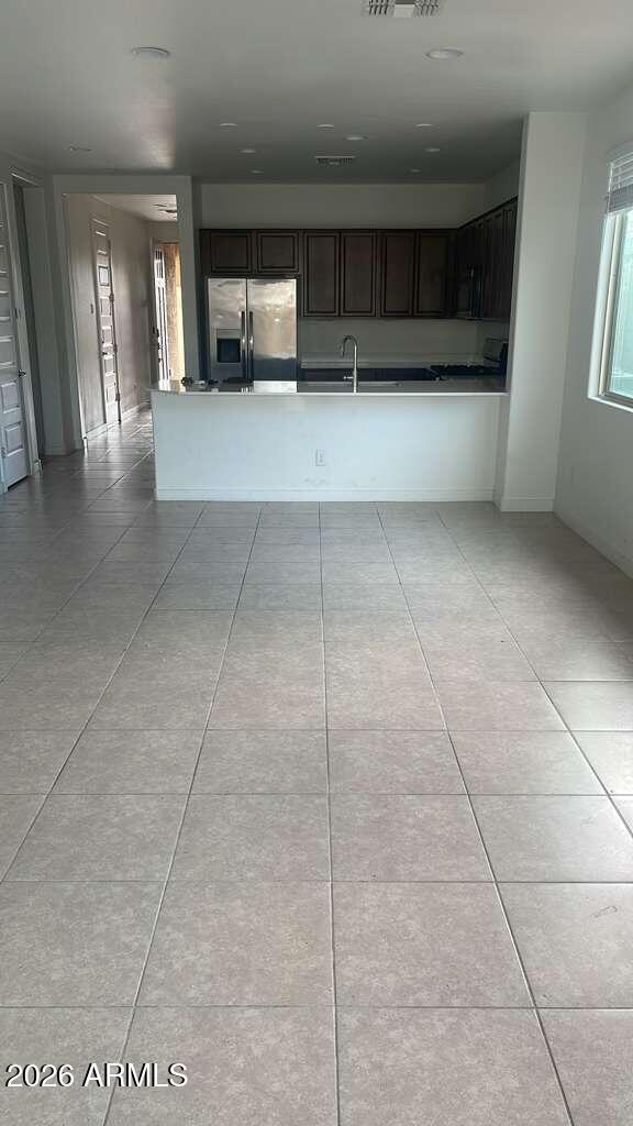 Building Photo - 1318 E Irwin Ave