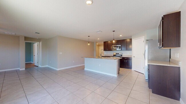 Building Photo - 10807 Norman Pl