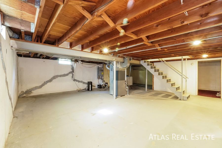 Building Photo - 6001 W 103rd St