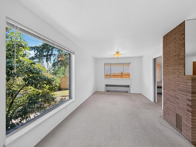 Building Photo - 3535 S 126th St