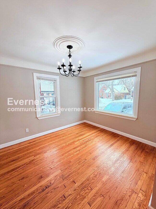 Building Photo - 15472 Lauder St