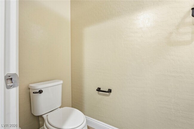 Building Photo - 2198 Trivero St