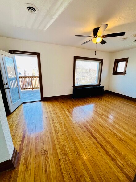 Building Photo - 5164 Goethe Ave