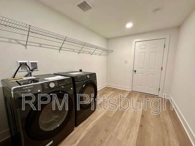 Building Photo - 4004 Windsfield Wy