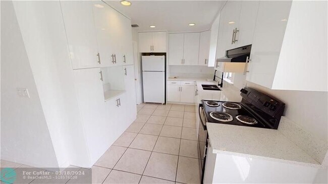 Building Photo - 9708 Alaska Cir